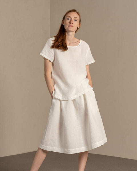 Linnen bijpassende 2-delige set van Emma blouse en Sophia rok in puur witte kleur
