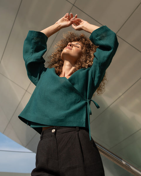 Linen Wrap Top Thea in Dark Green