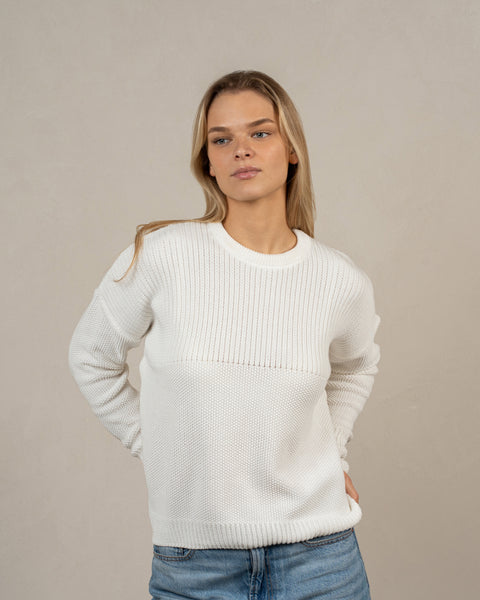The menique combed cotton sweater SONATA in white color.